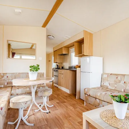 Lodge Letniskowe -300m Od Morza *