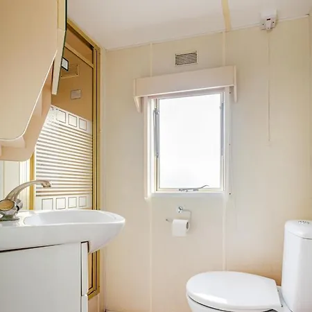 Letniskowe -300m Od Morza Lodge *
